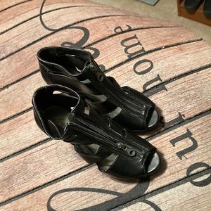 Fioni Black Zipper Front Peep Toe